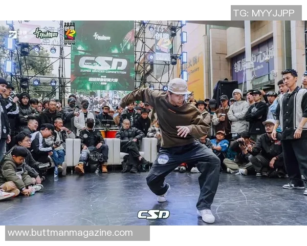 热议街舞：重庆街舞队的团队协作变革